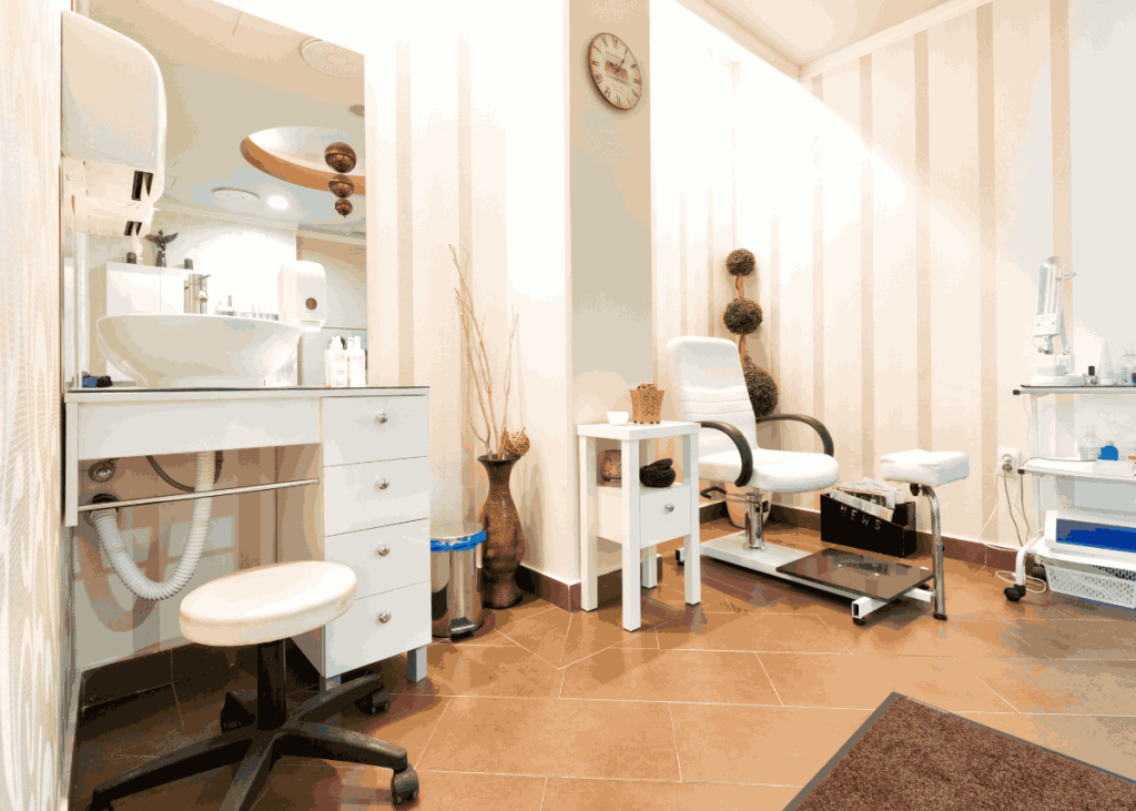 Interior klinik nyaman